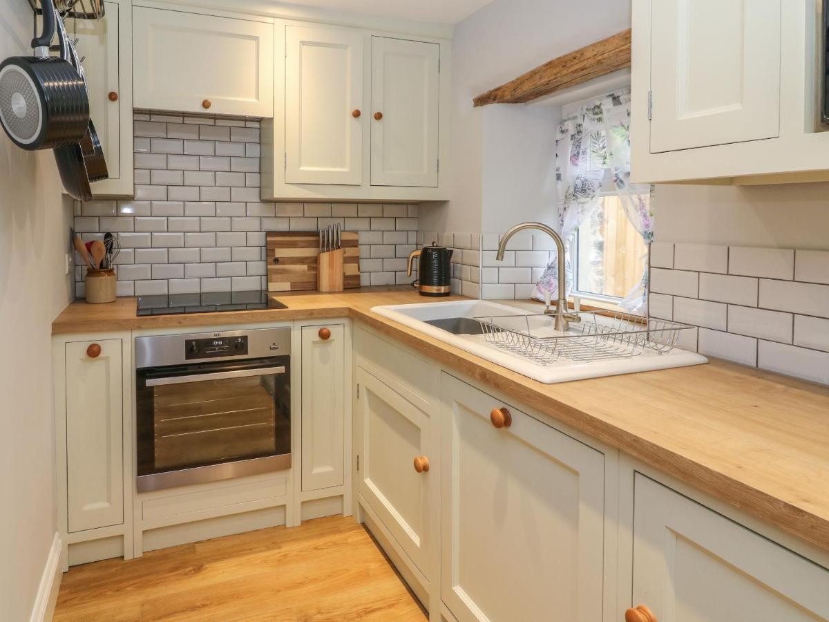 5 Bank Cottage Ленчестър Екстериор снимка